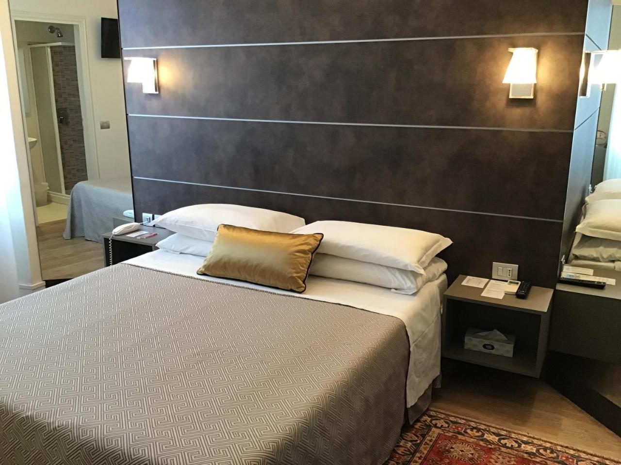 Hotel La Nuova Rotaia Gallarate Exteriér fotografie