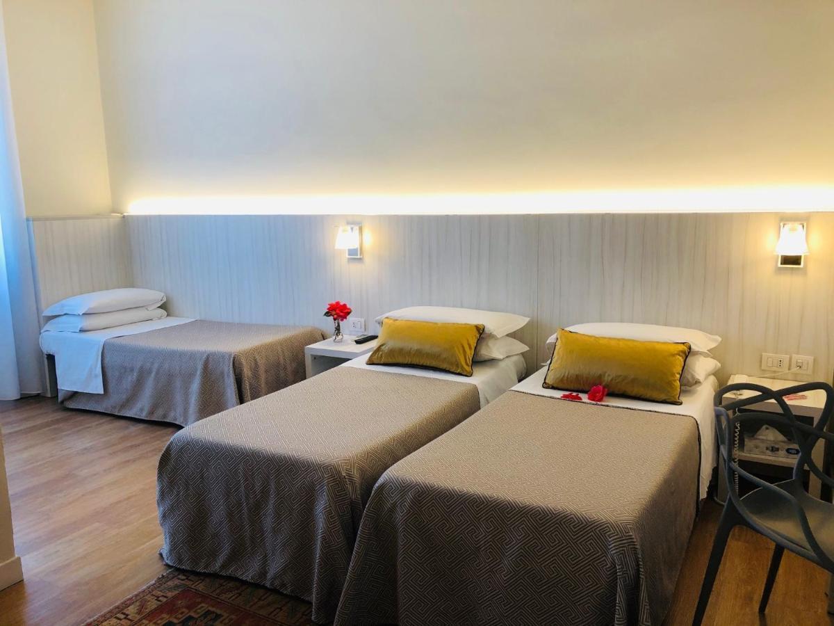 Hotel La Nuova Rotaia Gallarate Exteriér fotografie
