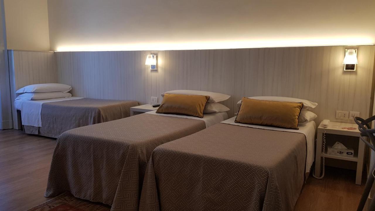 Hotel La Nuova Rotaia Gallarate Exteriér fotografie